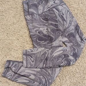 Athleta Black and Gray Patterned Leggings